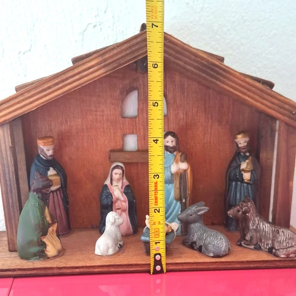 Nativity Set Manger Scene Creche Wood Stable Christmas Vintage 9 Resin Figures - Picture 8 of 8